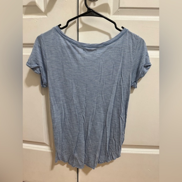 HOLLISTER BLUE AND WHITE STRIPED T SHIRT - Picture 2 of 3